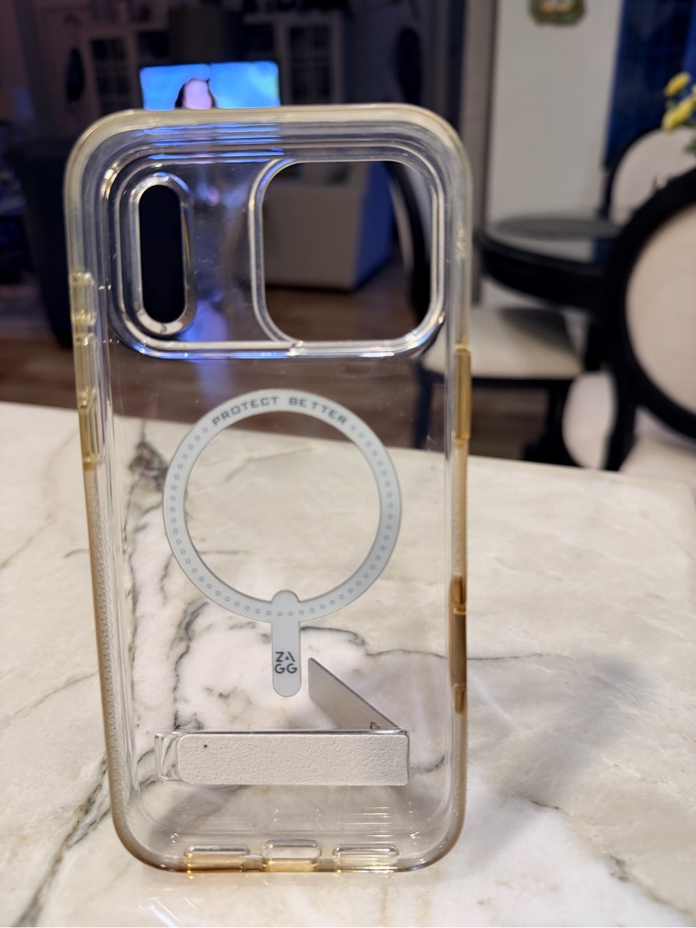 Clear Gold-Trim MagSafe-Compatible iPhone Case 17 Pro Max